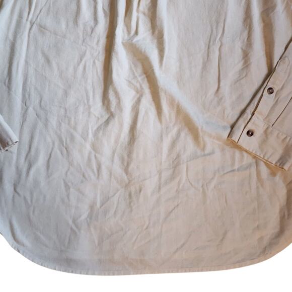 Universal Thread Womens Button Down Shirt Size M Ivory Oversized Fit Long Sleeve - Picture 11 of 11